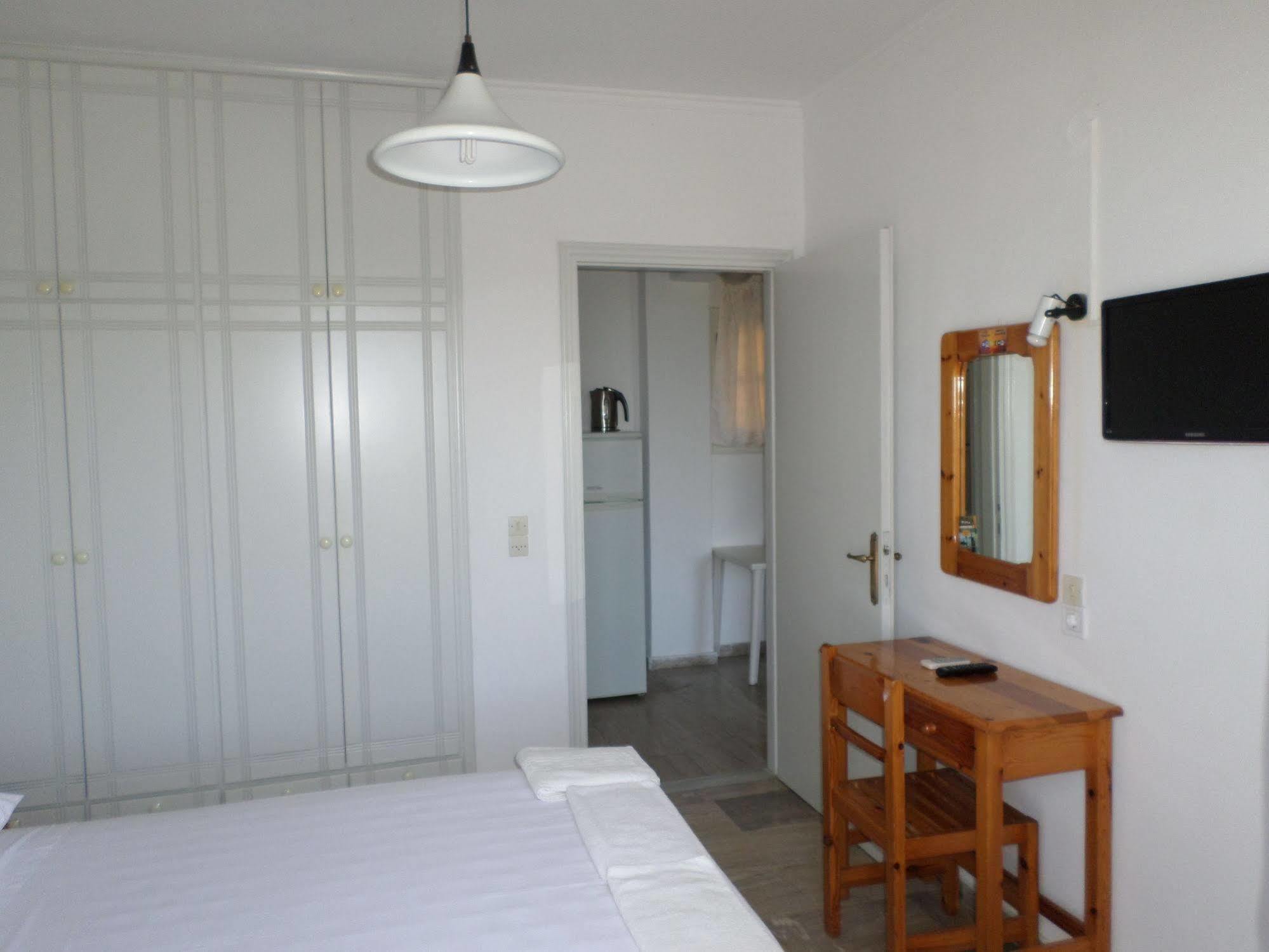 Rising Sun Apartments & Studios Benícesz Kültér fotó